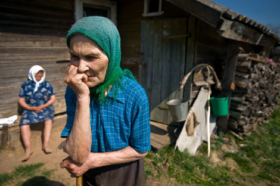 Бабушки в деревне