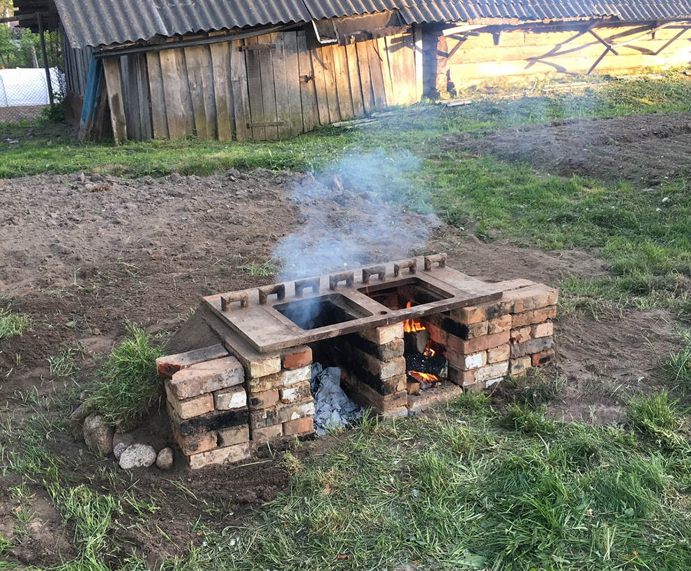 Что можно сделать полезного из старого кирпича на даче